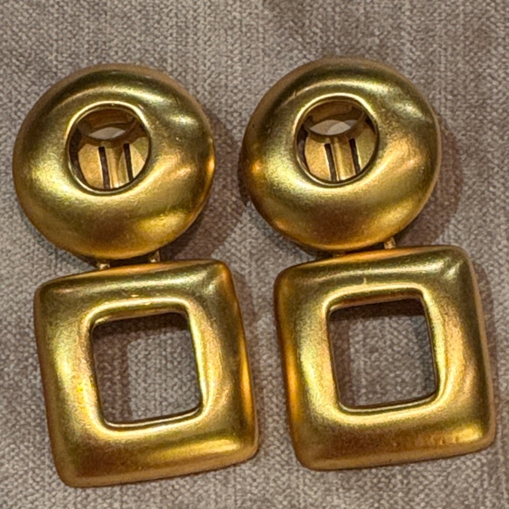 Vintage 24 Kt Brushed Gold Geometric Clip On Earrings 80’s